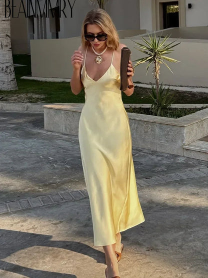 Chic Yellow Backless Gown