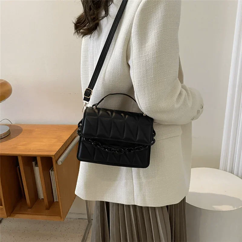 Chic Quilted Crossbody Bag